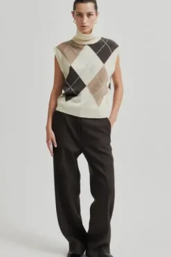 Second Female Agilla neuleliivi, mulch