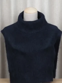 Original Story Aliana kauluri, dark navy