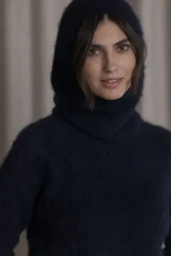 Original Story Alivia huppu, dark navy