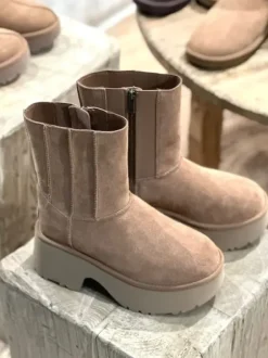 UGG Classic Twin Seam New Heights, chestnut