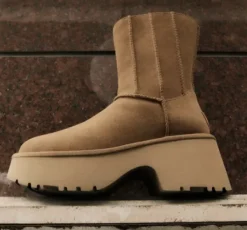 UGG Classic Twin Seam New Heights, chestnut