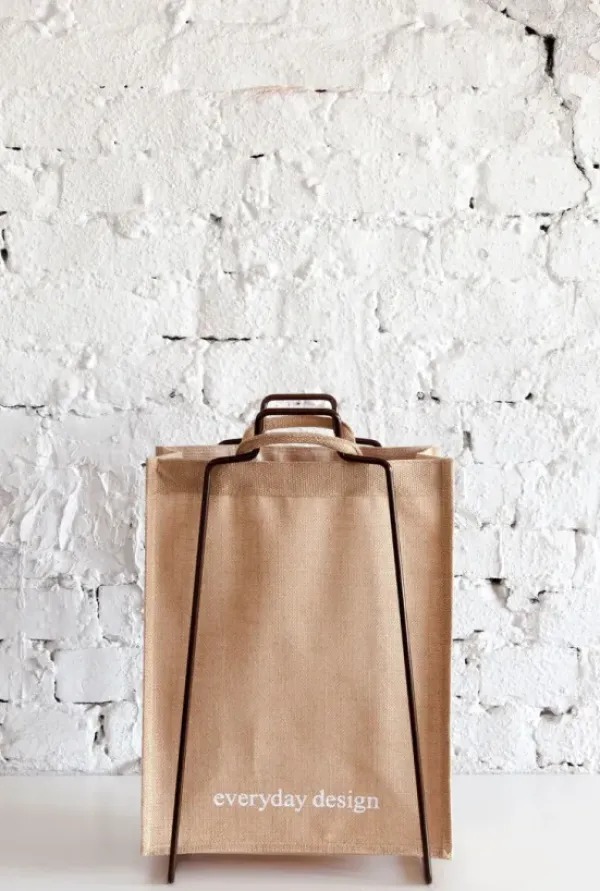 Everyday Design - Helsinki teline, musta