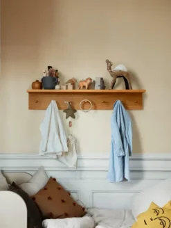 Cafe Latte Ferm Living - Naulakko hyllyllä L, tammi