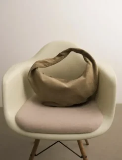 Flattered - Alva shoulder bag, suede sand