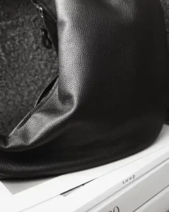 Flattered - Alva shoulder bag, black