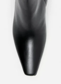 Flattered - Gill nilkkurit nahkaa, musta