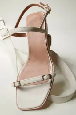 Flattered - Jonah sandaalit, vanilla