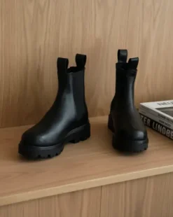 Flattered - Lill karvavuorelliset nilkkurit, musta