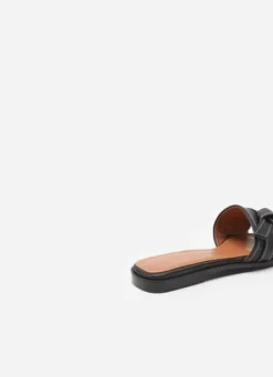 Flattered - My pistokkaat, black