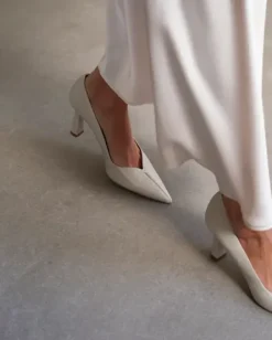 Flattered - Rose leather korkokengät, creme