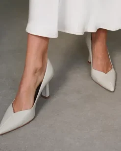 Flattered - Rose leather korkokengät, creme