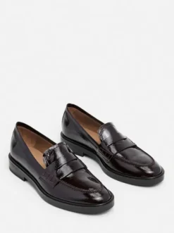 Flattered - Sara nahkaloaferit, patent burgundi