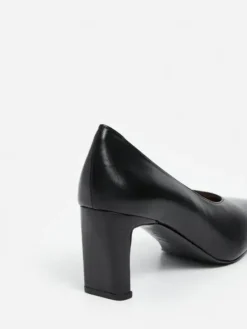 Flattered - Tove korkokengät nahkaa, musta