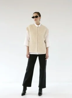 Gauhar Helsinki Gauhar - Ariana teddy liivi, ivory