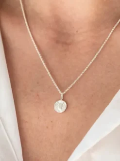 Gauhar Helsinki Gauhar - Hamsa Hand riipus, hopea