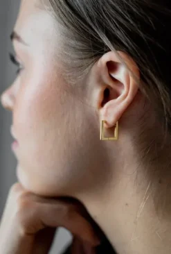 Gauhar Helsinki Gauhar - korvakorut, neliö kulta