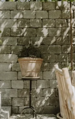 Olsson & Jensen Ina sivupöytä black