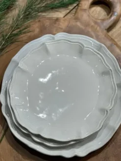 Olsson & Jensen Judith ruokalautanen/tarjoilulautanen Ø27cm