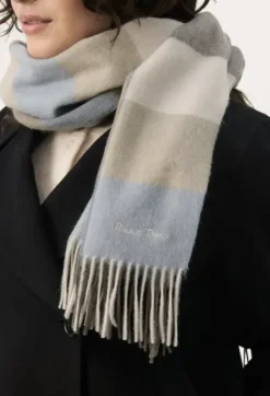 Part Two Kitha huivi villaa, smokey olive