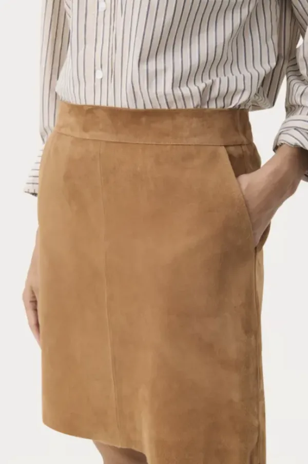 Part Two Lingsa hame, toasted coconut