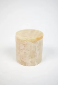 Olsson & Jensen Mauro tuoksukynttilä marmorikupissa, cashmere