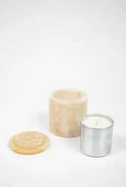 Olsson & Jensen Mauro tuoksukynttilä marmorikupissa, cashmere