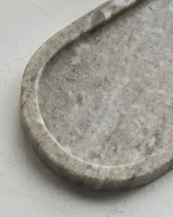 Meraki - marmoritarjotin 28cm, oval beige