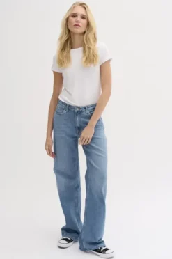 My Essential Wardrobe MEW - The Louis farkut leveillä lahkeilla 34