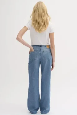 My Essential Wardrobe MEW - The Louis farkut leveillä lahkeilla 34