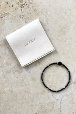 Joyem Midnight Sky rannekoru, hopea