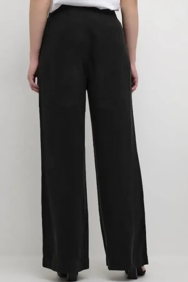 My Essential Wardrobe - Louisa Vala High housut