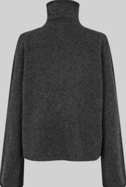 Second Female Neva pooloneule, dark grey melange