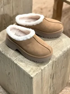 UGG New Heights Cozy Clog, chestnut