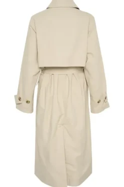 Part Two Nicolina trenssi, humus