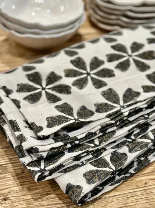 Olsson & Jensen - Eloise pöytäliina 150x300