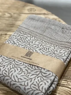 Olsson & Jensen - Felicie pöytäliina 150x300