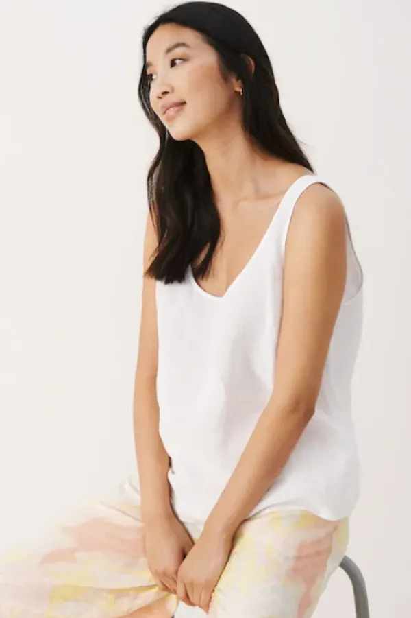 Part Two – Astrid toppi, bright white