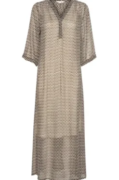 Part Two - Berit mekko, black zig zag