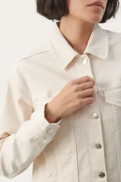 Part Two - Frederikka farkkutakki, eggnog