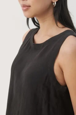 Part Two – Gerlinde toppi, black