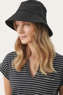 Part Two - Groa hattu, black