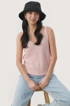 Part Two - Groa hattu, black