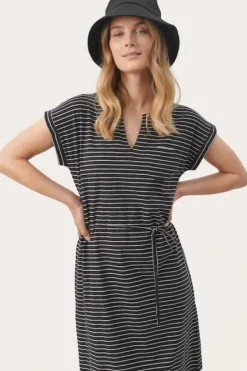 Part Two - Groa hattu, black