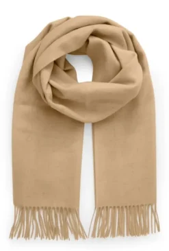 Part Two - Kita huivi villaa, safari