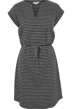 Part Two - Mabels mekko, dark navy stripe
