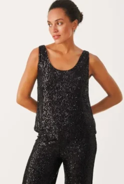 Part Two - Tamana toppi, musta