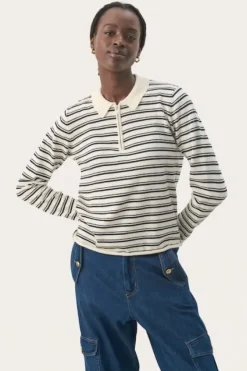 Part Two Putu raitaneule, dark navy stripe