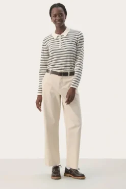 Part Two Putu raitaneule, dark navy stripe