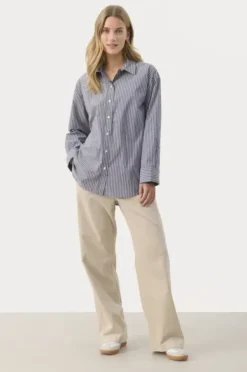 Part Two Savanna paitapusero, after midnight stripe