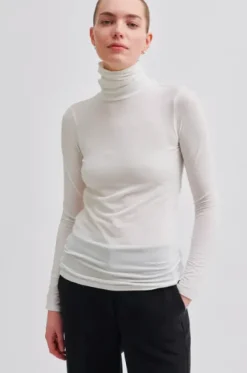 Second Female - Matima poolopaita, off white